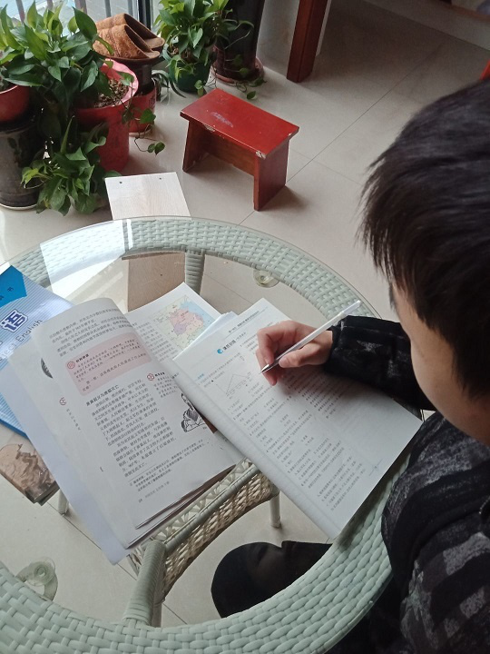 衡阳市蒸湘区仁爱实验中学|衡阳全日制|全寄宿|全封闭|半月假制初级中学 衡阳市蒸湘区仁爱实验中学|衡阳全日制|全寄宿|全封闭|半月假制初级中学